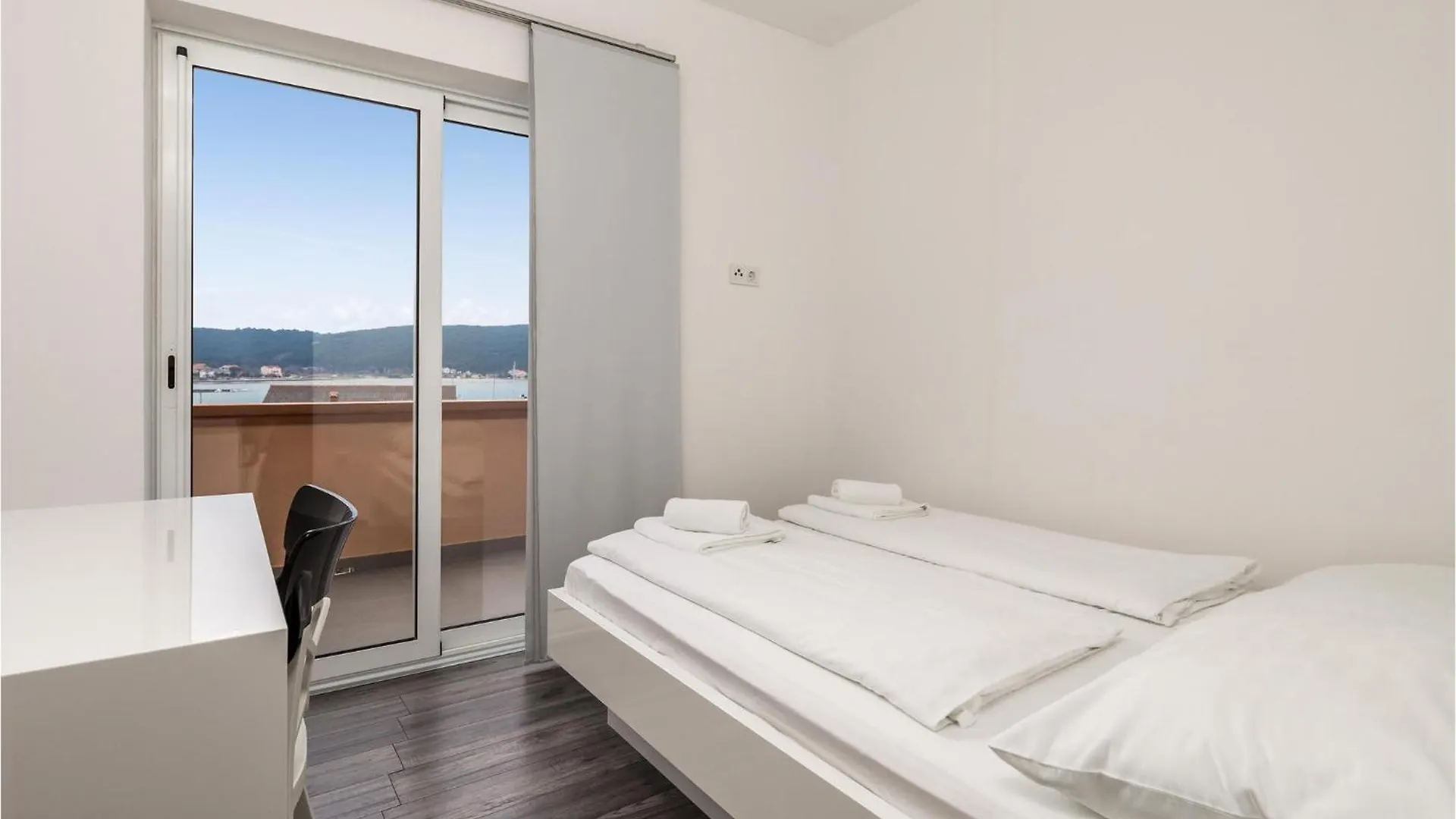 Gorgeous Apartment In Kampor With Kitchen 0*,  Croatia
